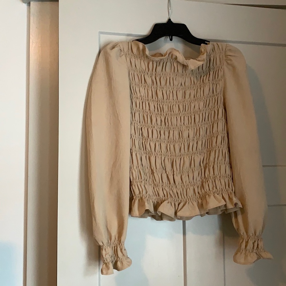Beige H&M rouge blouse